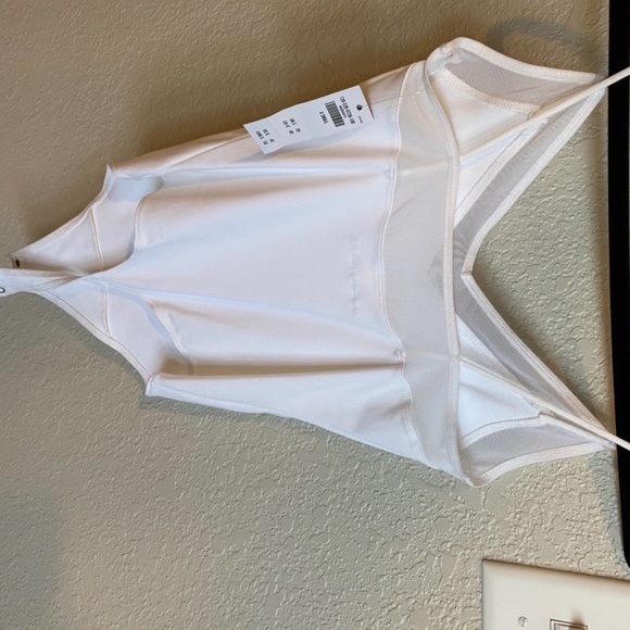White Abercrombie Onsie XS - Picture 2 of 3